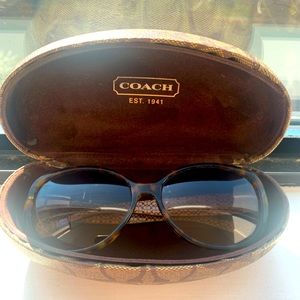 Coach Spotty Tortoise Sunglasses Hc 8040b